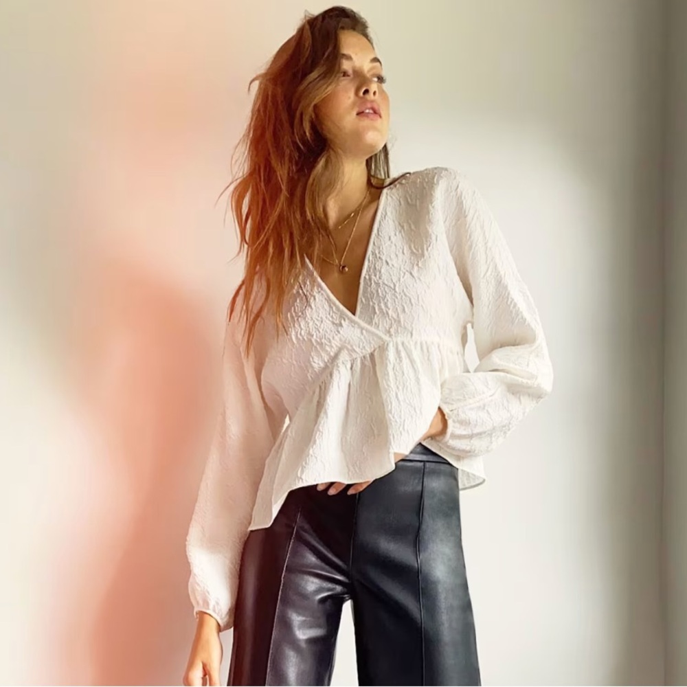 Aritzia | Wilfred | Peplum Blouse in Espace Size XS